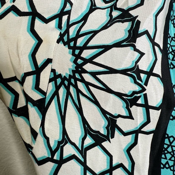 Yumi Kim Black and Teal Geometric 100% Silk Wrap Dress Size Medium - Picture 11 of 16